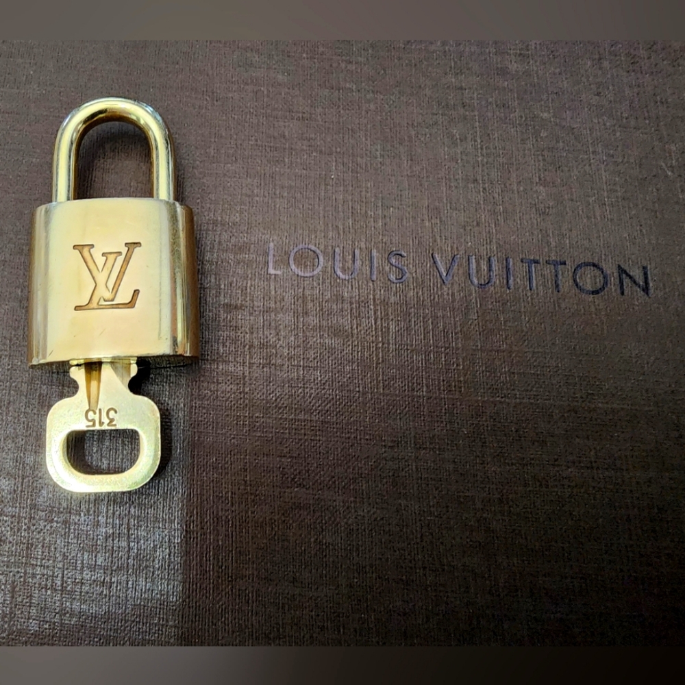 Louis Vuitton Lock & Key #315